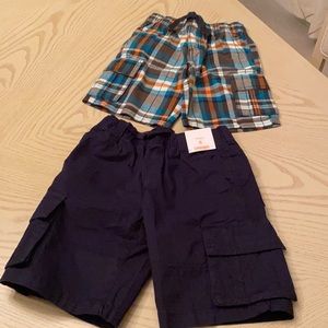 NWT Gymboree boys size 6 cargo (2) shorts.